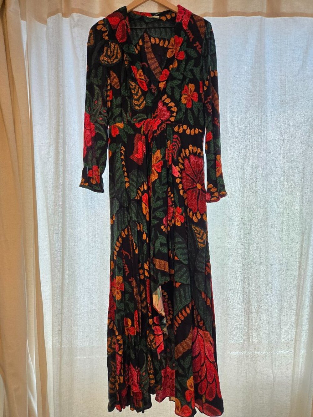 Farm Rio - Plunging Long-Sleeve Floral Maxi Dress - Picture 7 of 9